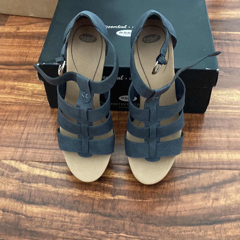 Dr. Scholl’s Essential Collection, grey sandals, with stacked wedge heel